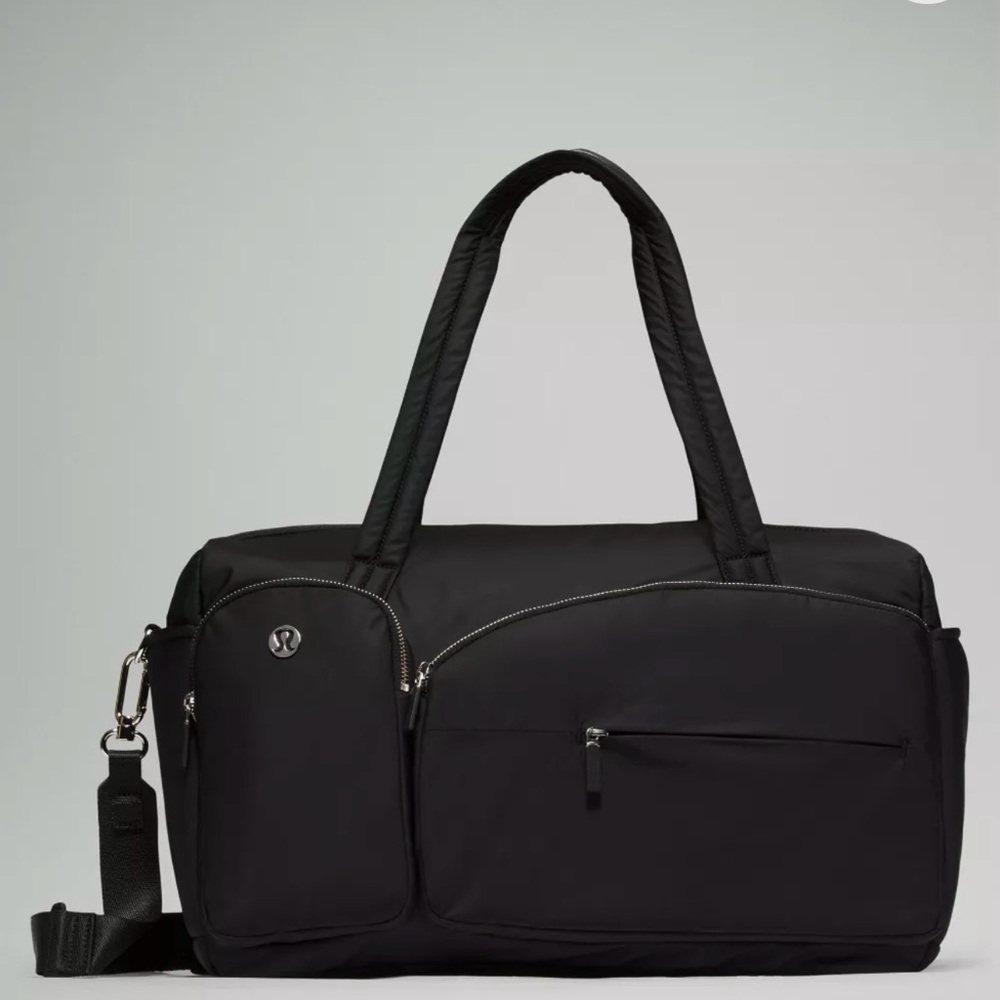 Lululemon Curved Lines Large Duffel Bag Black Gym Travel Tote 29.5L
